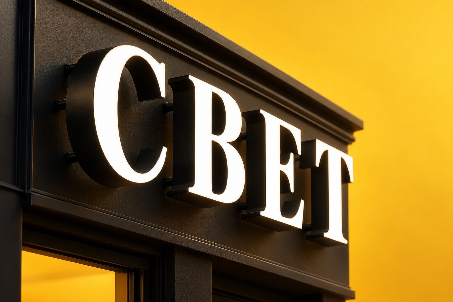 Световые буквы «СВЕТ» с белым лицом и чёрными непрозрачными бортами